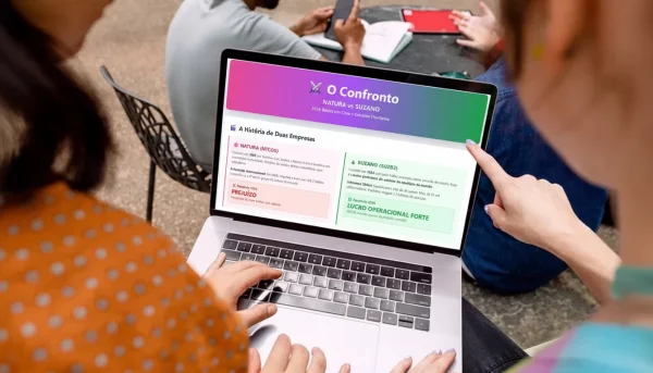 Alunos usando simuladores da Axioma